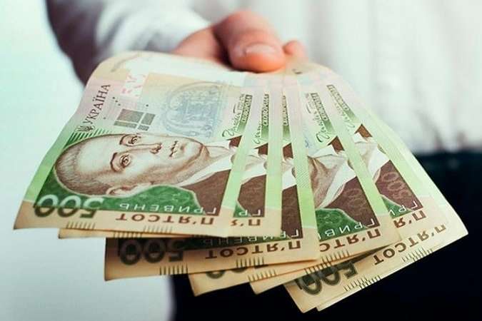 Выплаты ФОПам по 8 тысяч гривен: кто и когда получит деньги
