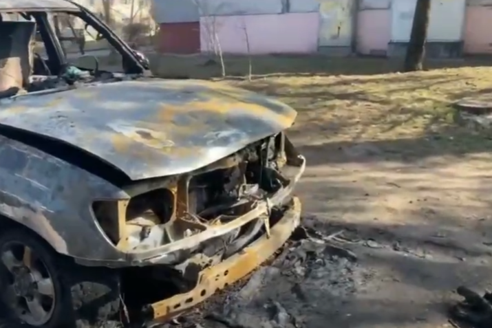 У Києві згоріло авто «героя парковки» (відео)