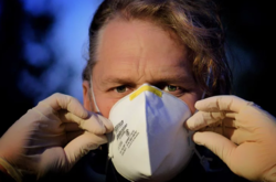 У Берліні посилюється карантин: у магазинах і транспорті – лише в респіраторах