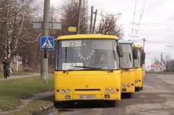 Проїзд не дорожчатиме: столичні маршрутники розповіли деталі компромісу із владою