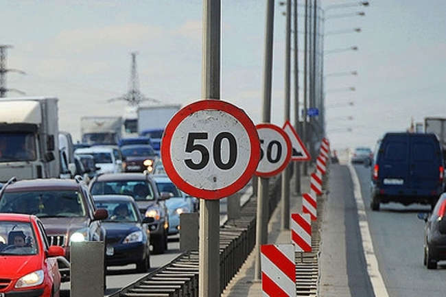На семи вулицях Києва відміняється обмеження в швидкості (список)