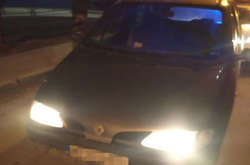 У Вінниці патрульні зупинили чоловіка без водійського посвідчення і «під кайфом» 