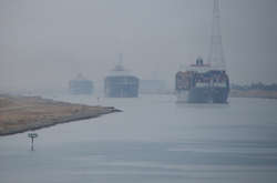 Суецьким каналом після розблокування пройшла понад сотня суден