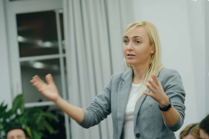  Депутатка Устінова: місцевим осередкам партії «Голос» почали погрожувати 
