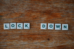 Жесткий карантин сейчас в 11 регионах Украины