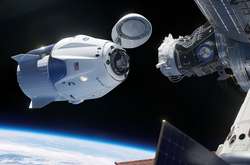 Crew Dragon «прикрасять» для першого туристичного польоту в космос