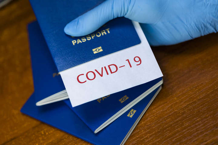 В уряді розкрили деталі запровадження «ковідних» паспортів