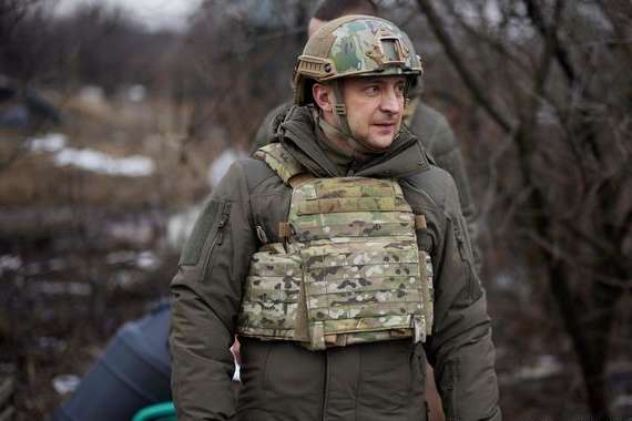 Зеленський відреагував на стягування російських військ: Ми готові до провокацій 