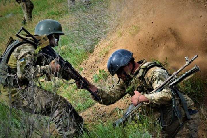 Бойовики на Донеччині поранили з гранатомета ще одного військового