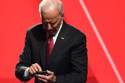  Байден зателефонував Зеленському, щоб підтримати Україну на тлі агресивних дій з боку РФ 