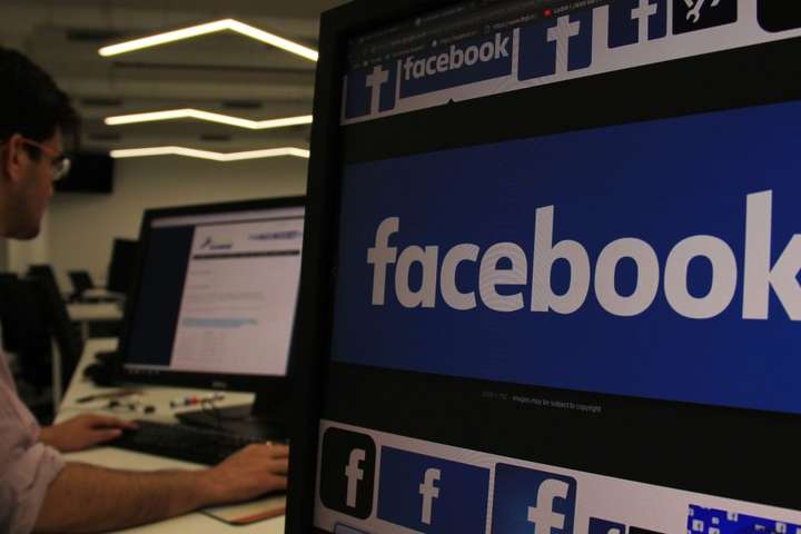 Хакери «злили» у мережу особисті дані понад пів мільярда користувачів Facebook