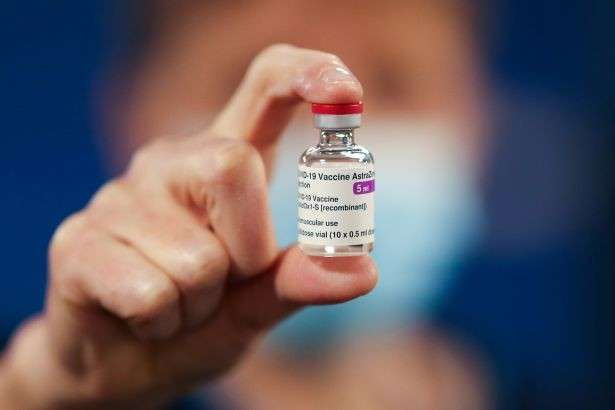 Корейська ковід-вакцина має прибути в Україну до кінця квітня