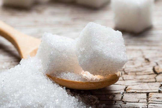 Стрімке подорожчання цукру в Україні. Великі гравці ринку підозрюються у змові