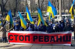 Стоп реванш. В Одесі люди мітингують проти встановлення пам'ятної дошки загиблим на Куликовому полі 