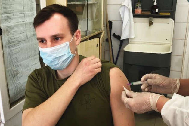 Вакцинація у Вінницькій області: стало відомо про надходження CoronaVac