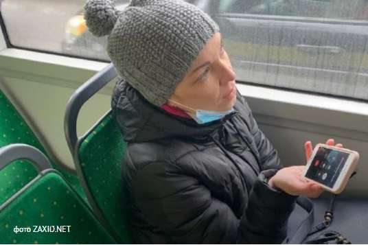 Львівську депутатку оштрафували за безквитковий проїзд у тролейбусі. Також вона їхала з маскою на підборідді