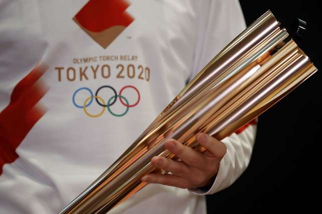 В Японії через коронавірус відмінили етап естафети олімпійського вогню