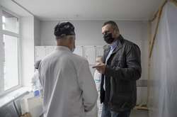 Кличко вимагає від уряду надати хворим місця у відомчих медзакладах