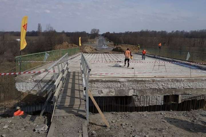 На Вінниччині розпочато ремонт мосту, якому понад 80 років