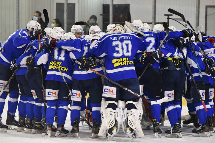 Хокеїсти «Сокола» всуху здолали чемпіонів і стали першими фіналістами української ліги