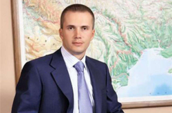 С 2014 года правоохранительные органы Украины подозревают сына президента-беглеца Александра Януковича в том, что бюджет недополучил налогов на сумму 42,5 млн грн