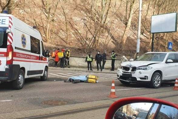 У Львові водій авто на смерть збив 58-річну кур'єрку Glovo
