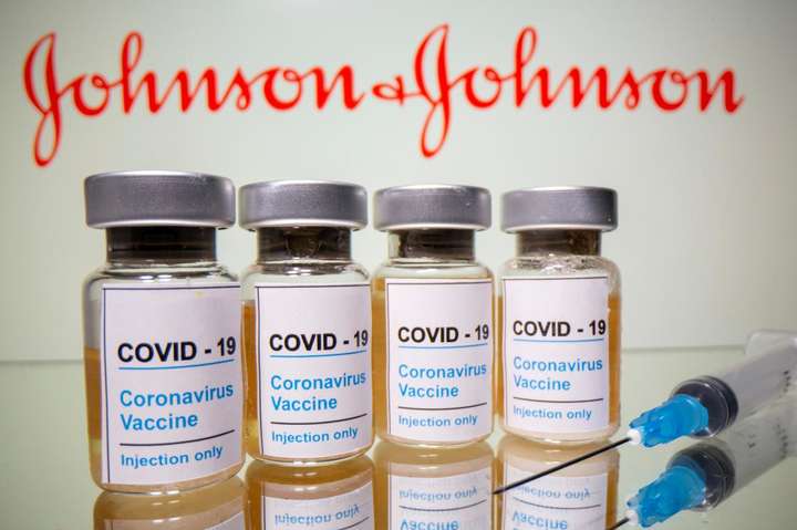 Європейський регулятор перевіряє вакцину Johnson & Johnson