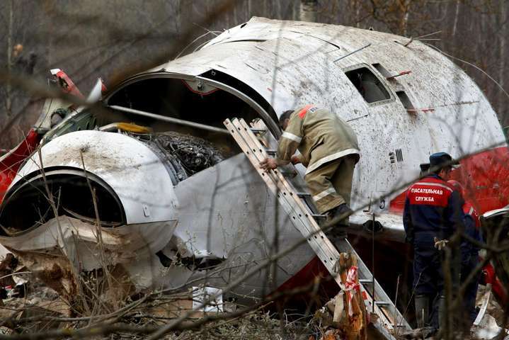 10 квітня 2010 року о 09:54 за київським часом під Смоленськом сталася авіакатастрофа польського президентського літака в якій загинули 96 людей - Сьогодні одинадцята річниця катастрофи під Смоленськом