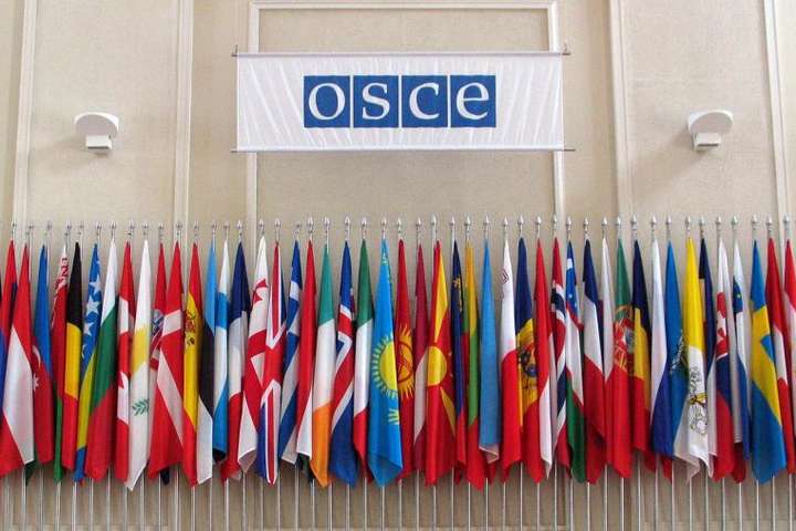 ОБСЄ проводить спецзасідання через дії Росії, до Брюсселя їде держсекретар США 