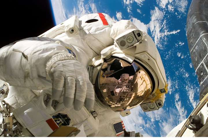 12 квітня відзначають Міжнародний день авіації та космонавтики