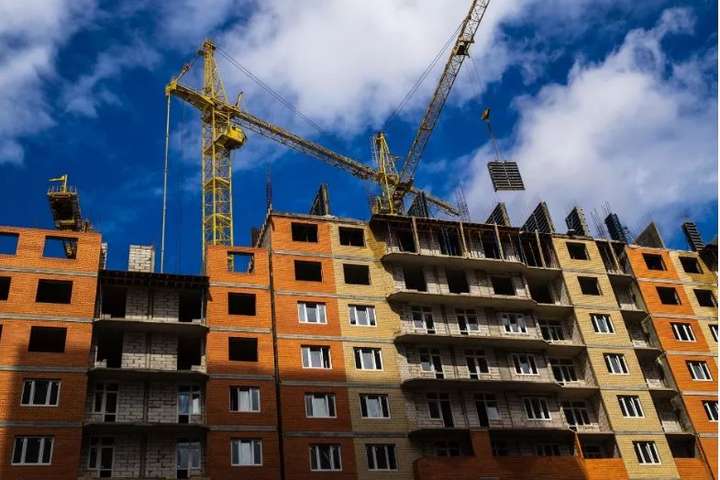 Незавершене будівництво: як безпечно інвестувати в нерухомість 
