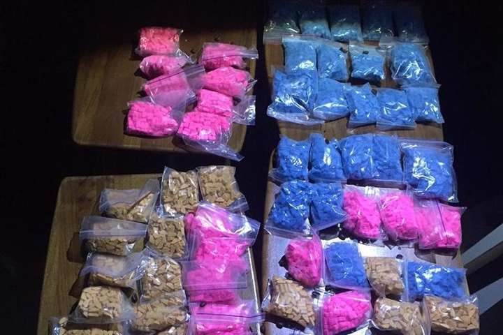 Правоохоронці затримали наркоторговців із «товаром» на 11 млн грн (фото)
