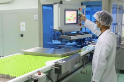  Завод в ОАЭ имеет мощность производства около 2 миллионов доз в месяц 