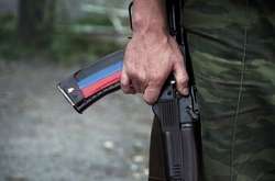 Бойовик «ЛНР» так жваво святкував День космонавтики, що вистрелив собі у голову