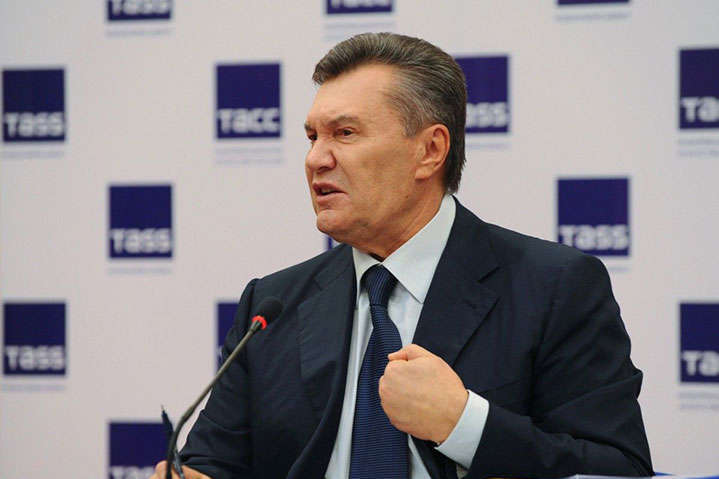 Держзрада Януковича: Верховний суд визнав явку президента-втікача необов’язковою