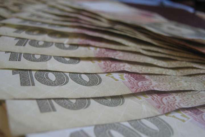 Курс валют на 14 квітня. Долар зріс вище 28 грн