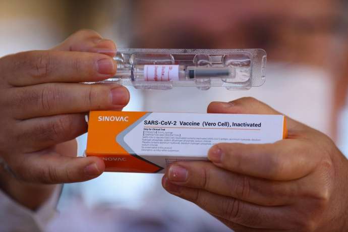 Розпочинається щеплення вакциною CoronaVac. Скільки доз отримали Київ та область