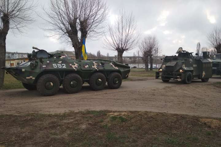 На кордоні з Молдовою військові тренуються відбивати атаку з лиману (фото,відео)