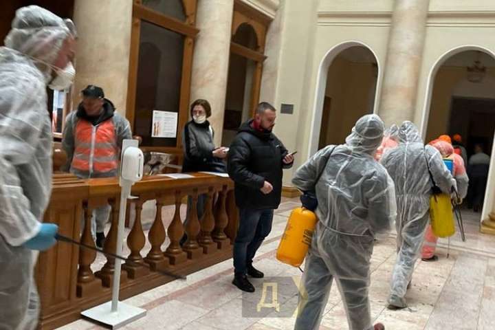 Спалах Covid-19 в Одеській міськраді: захворіли 27 працівників