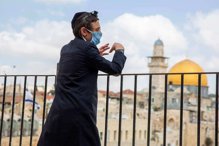 Ізраїль оголосив про скасування обов’язкового носіння масок на вулиці