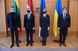 Глави МЗС чотирьох країн закликали РФ припинити провокації на кордоні з Україною