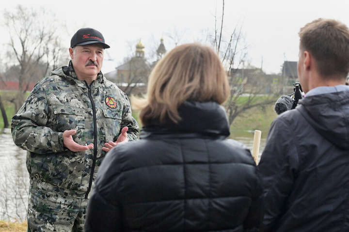 Лукашенко стверджує, що спецслужби США готували замах на нього і його дітей