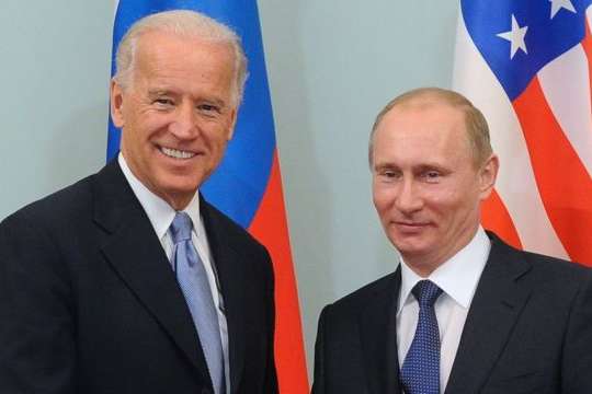 Три країни запропонували прийняти саміт Байдена і Путіна