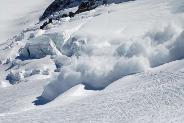 У Карпатах сьогодні є ризик сходження лавин, – рятувальники