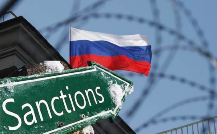 Рубль обвалится, потому что на Россию наложат новые санкции за военное вторжение в Украину?