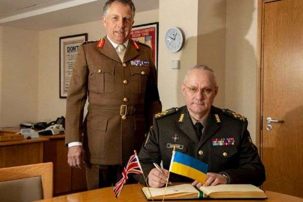 Британія та Україна домовилися про розширення військової навчально-тренувальної операції
