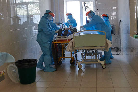 В Україні виявили понад 16 тис. нових хворих на коронавірус, 470 пацієнтів померло