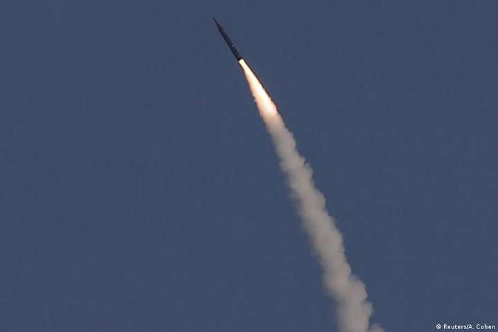 Ізраїль атакував сирійські військові об’єкти у відповідь на ракетний напад