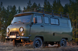 Российское качество: УАЗ делает автомобили из фанеры и палок