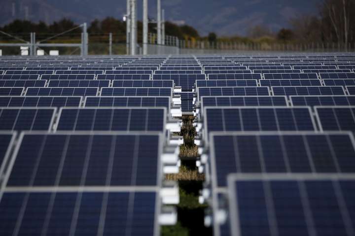 Відновлювальна енергетика є найперспективнішою, – прогноз Bloomberg